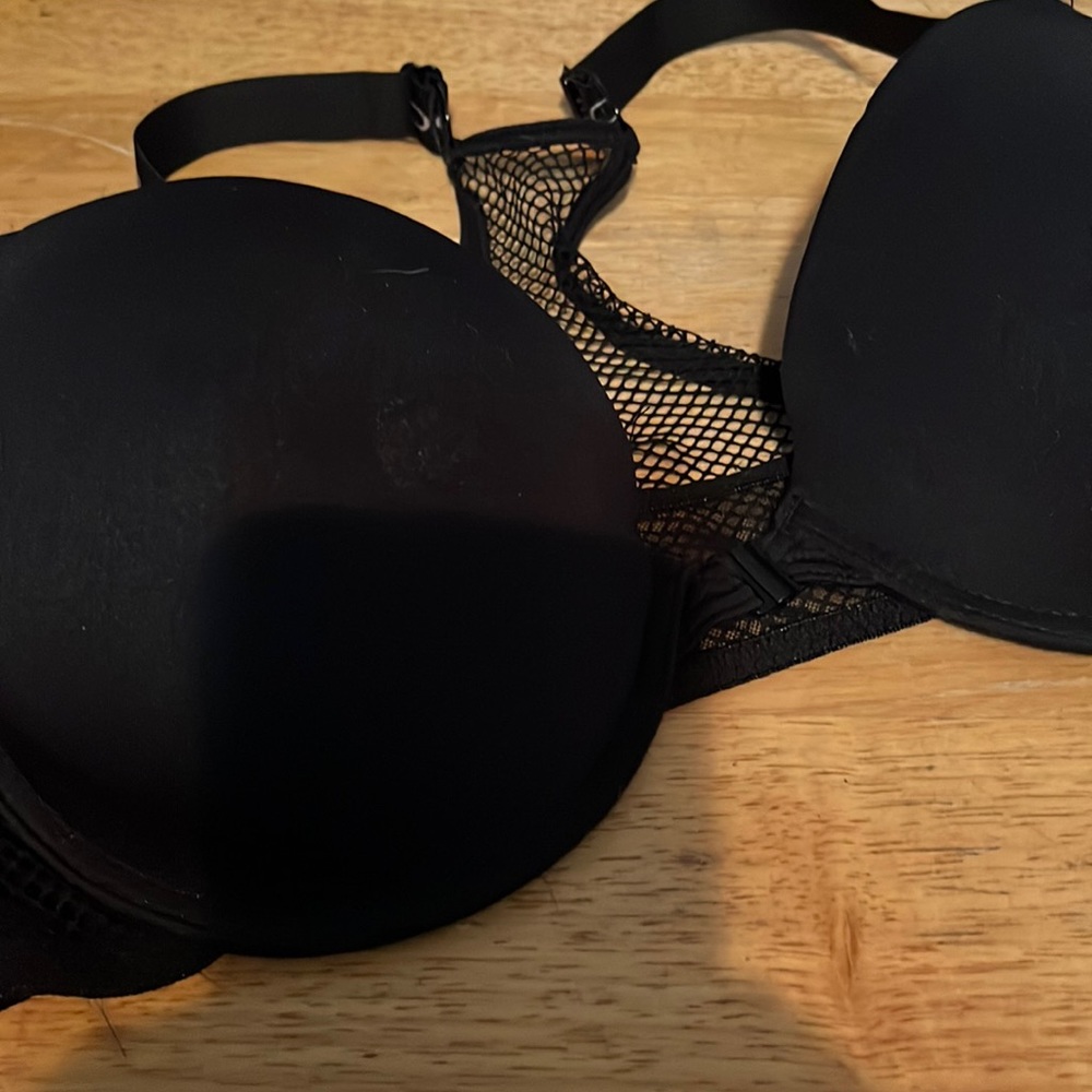 Bebe black underwire bra 38C. LIKE NEW